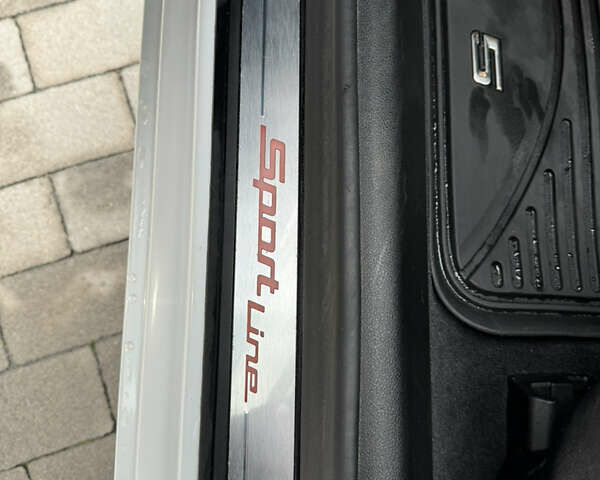 Белый БМВ 5 Серия, объемом двигателя 2 л и пробегом 115 тыс. км за 30000 $, фото 22 на Automoto.ua