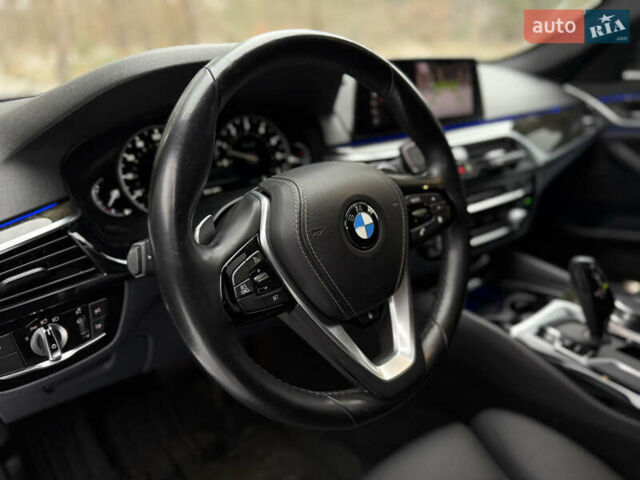 Білий БМВ 5 Серія, об'ємом двигуна 2 л та пробігом 122 тис. км за 28300 $, фото 25 на Automoto.ua