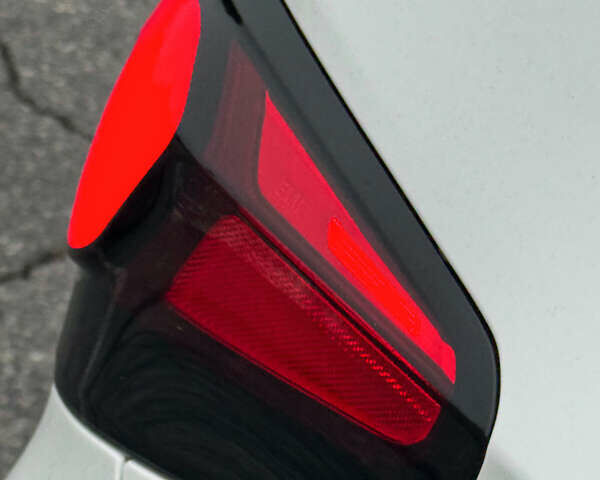 Белый БМВ 5 Серия, объемом двигателя 3 л и пробегом 92 тыс. км за 43800 $, фото 22 на Automoto.ua