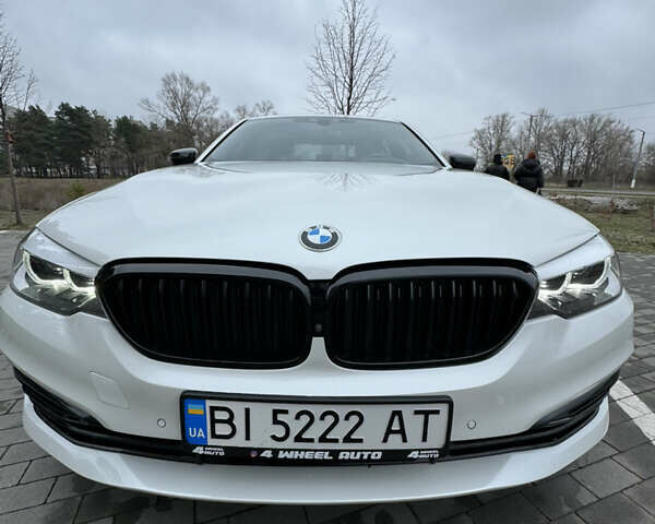 Белый БМВ 5 Серия, объемом двигателя 2 л и пробегом 111 тыс. км за 32500 $, фото 2 на Automoto.ua