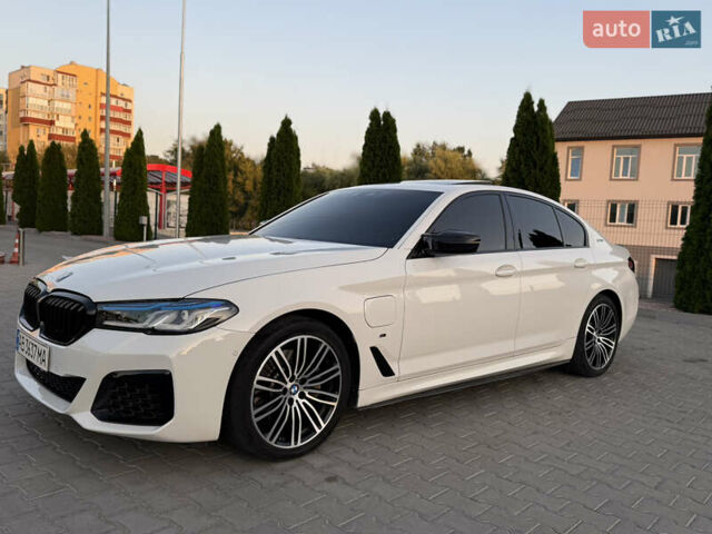 Белый БМВ 5 Серия, объемом двигателя 2 л и пробегом 137 тыс. км за 31500 $, фото 2 на Automoto.ua