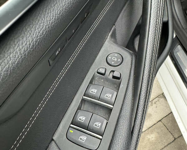 Белый БМВ 5 Серия, объемом двигателя 2 л и пробегом 115 тыс. км за 30000 $, фото 26 на Automoto.ua