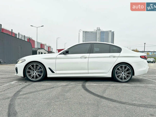 Белый БМВ 5 Серия, объемом двигателя 3 л и пробегом 92 тыс. км за 43800 $, фото 4 на Automoto.ua