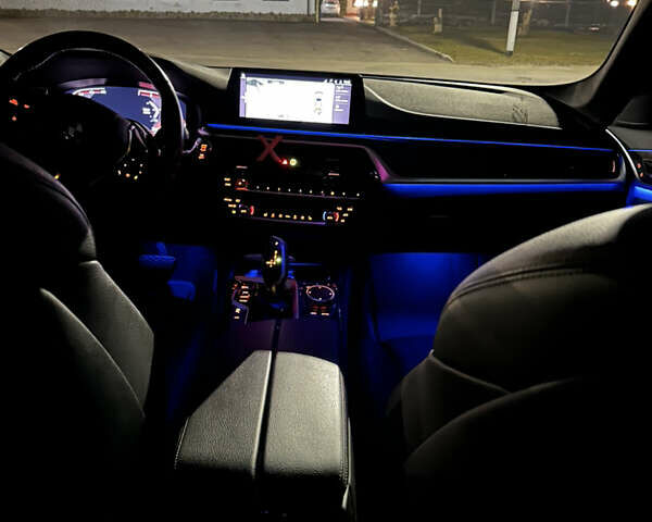 Белый БМВ 5 Серия, объемом двигателя 2 л и пробегом 115 тыс. км за 30000 $, фото 43 на Automoto.ua