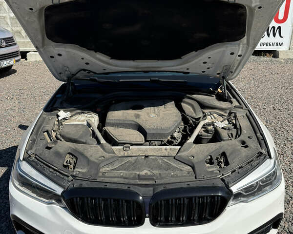 Белый БМВ 5 Серия, объемом двигателя 2 л и пробегом 98 тыс. км за 29999 $, фото 14 на Automoto.ua
