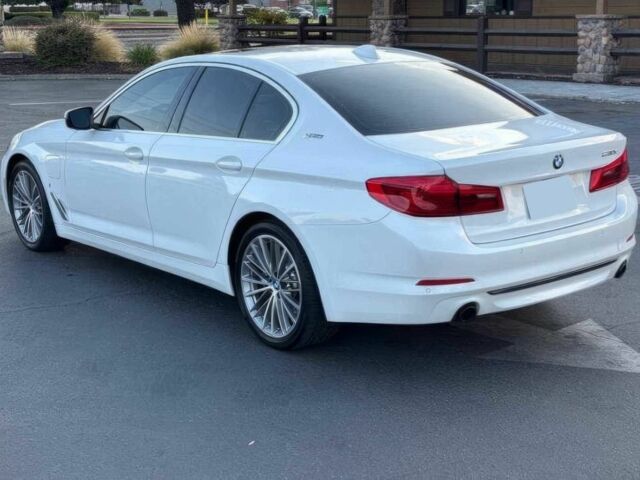 Белый БМВ 5 Серия, объемом двигателя 2 л и пробегом 32 тыс. км за 23000 $, фото 3 на Automoto.ua