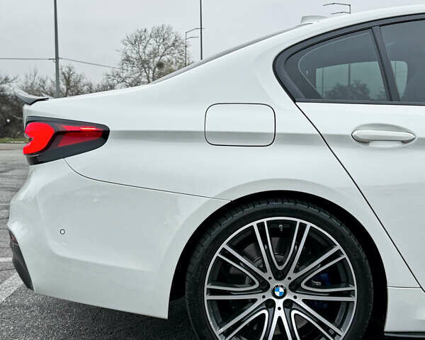 Белый БМВ 5 Серия, объемом двигателя 2.98 л и пробегом 92 тыс. км за 40700 $, фото 11 на Automoto.ua