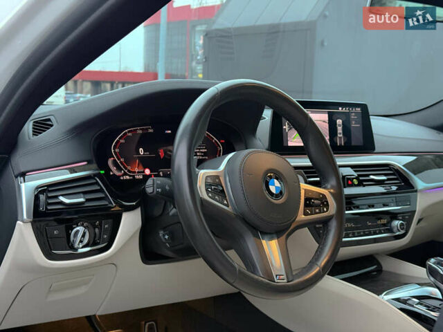 Белый БМВ 5 Серия, объемом двигателя 3 л и пробегом 92 тыс. км за 43800 $, фото 25 на Automoto.ua