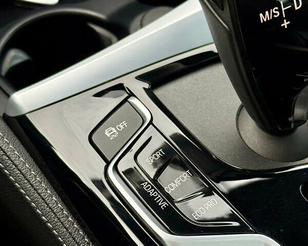 Белый БМВ 5 Серия, объемом двигателя 4.39 л и пробегом 77 тыс. км за 42900 $, фото 11 на Automoto.ua