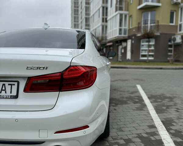 Белый БМВ 5 Серия, объемом двигателя 2 л и пробегом 115 тыс. км за 30000 $, фото 12 на Automoto.ua