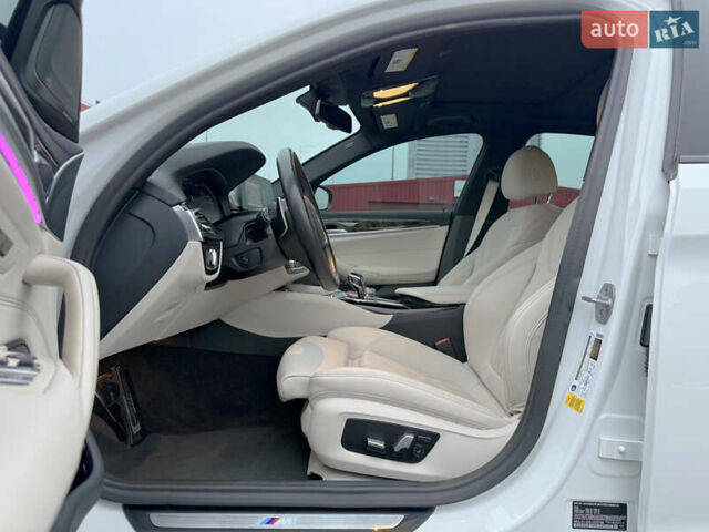 Белый БМВ 5 Серия, объемом двигателя 3 л и пробегом 92 тыс. км за 43800 $, фото 23 на Automoto.ua