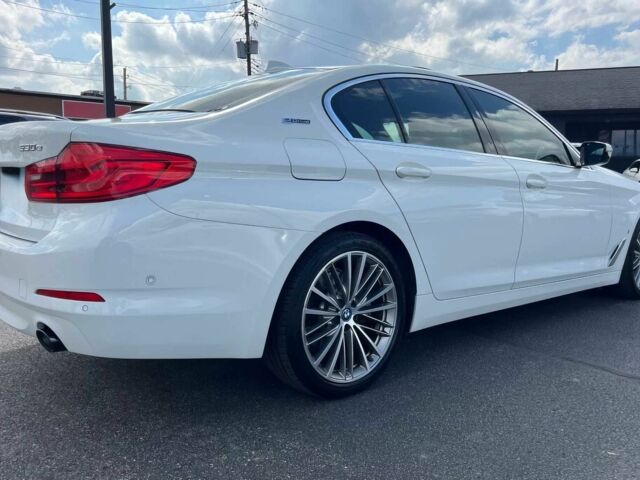 Белый БМВ 5 Серия, объемом двигателя 2 л и пробегом 40 тыс. км за 24200 $, фото 6 на Automoto.ua