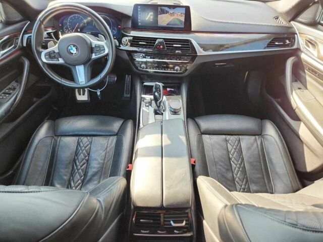 Белый БМВ 5 Серия, объемом двигателя 3 л и пробегом 65 тыс. км за 10000 $, фото 7 на Automoto.ua