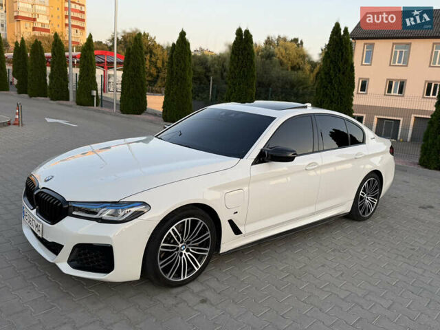 Белый БМВ 5 Серия, объемом двигателя 2 л и пробегом 137 тыс. км за 31500 $, фото 1 на Automoto.ua
