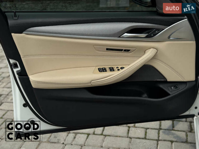 Белый БМВ 5 Серия, объемом двигателя 4.39 л и пробегом 110 тыс. км за 38900 $, фото 17 на Automoto.ua