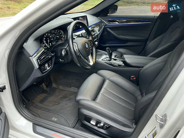 Білий БМВ 5 Серія, об'ємом двигуна 2 л та пробігом 122 тис. км за 29300 $, фото 18 на Automoto.ua