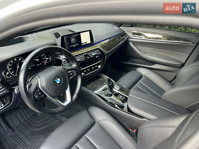 Белый БМВ 5 Серия, объемом двигателя 2 л и пробегом 118 тыс. км за 30900 $, фото 20 на Automoto.ua