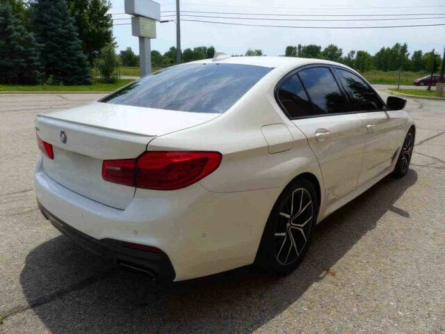 Белый БМВ 5 Серия, объемом двигателя 4.4 л и пробегом 33 тыс. км за 20700 $, фото 6 на Automoto.ua