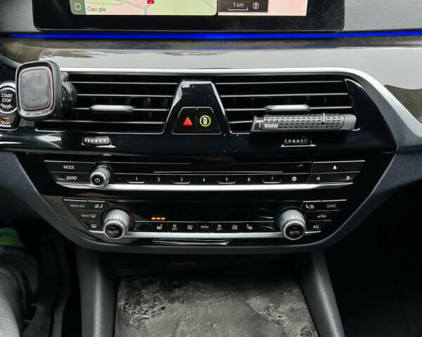 Білий БМВ 5 Серія, об'ємом двигуна 2 л та пробігом 122 тис. км за 29300 $, фото 35 на Automoto.ua