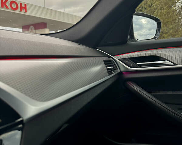 Белый БМВ 5 Серия, объемом двигателя 3 л и пробегом 105 тыс. км за 35999 $, фото 20 на Automoto.ua