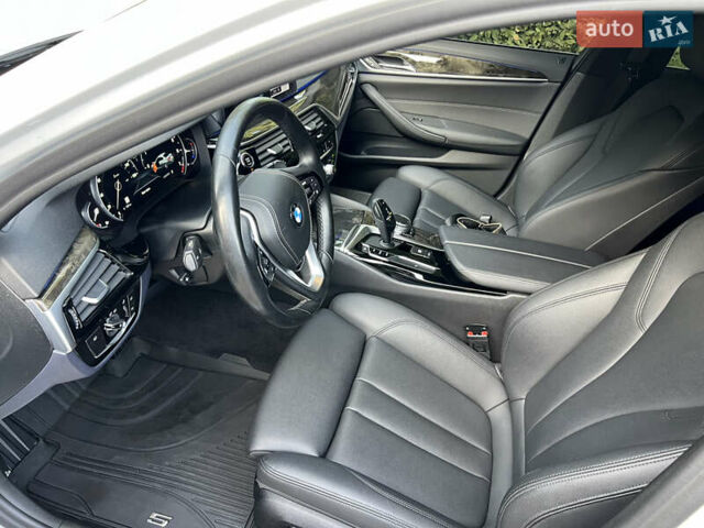 Белый БМВ 5 Серия, объемом двигателя 2 л и пробегом 118 тыс. км за 30900 $, фото 19 на Automoto.ua