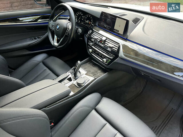 Белый БМВ 5 Серия, объемом двигателя 2 л и пробегом 118 тыс. км за 30900 $, фото 24 на Automoto.ua