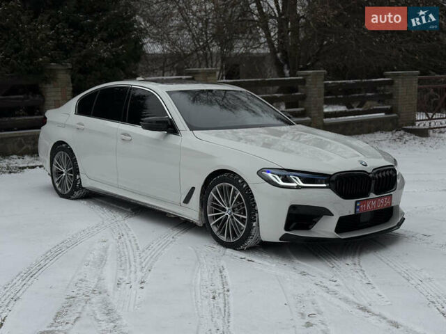Білий БМВ 5 Серія, об'ємом двигуна 2 л та пробігом 122 тис. км за 28300 $, фото 2 на Automoto.ua