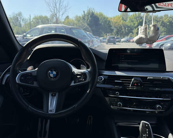 Белый БМВ 5 Серия, объемом двигателя 2 л и пробегом 98 тыс. км за 29999 $, фото 9 на Automoto.ua