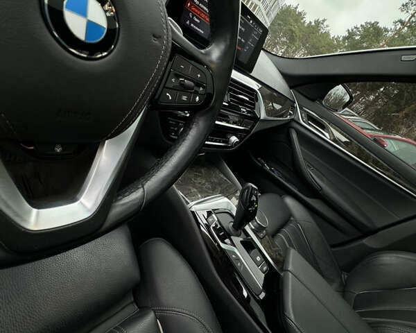 Белый БМВ 5 Серия, объемом двигателя 2 л и пробегом 111 тыс. км за 32500 $, фото 24 на Automoto.ua