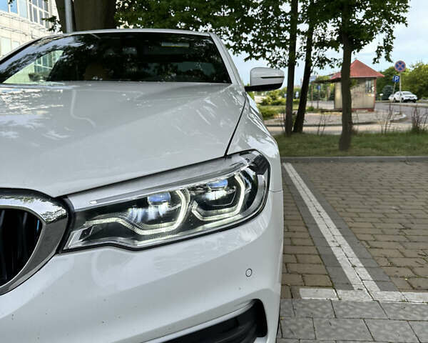 Белый БМВ 5 Серия, объемом двигателя 2 л и пробегом 79 тыс. км за 31999 $, фото 8 на Automoto.ua