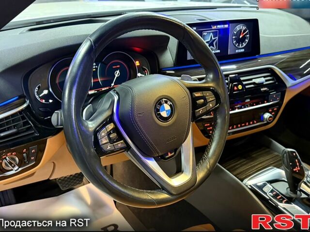 Белый БМВ 5 Серия, объемом двигателя 2 л и пробегом 93 тыс. км за 26500 $, фото 6 на Automoto.ua