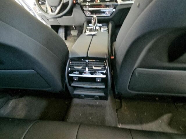 Білий БМВ 5 Серія, об'ємом двигуна 2 л та пробігом 65 тис. км за 19900 $, фото 10 на Automoto.ua