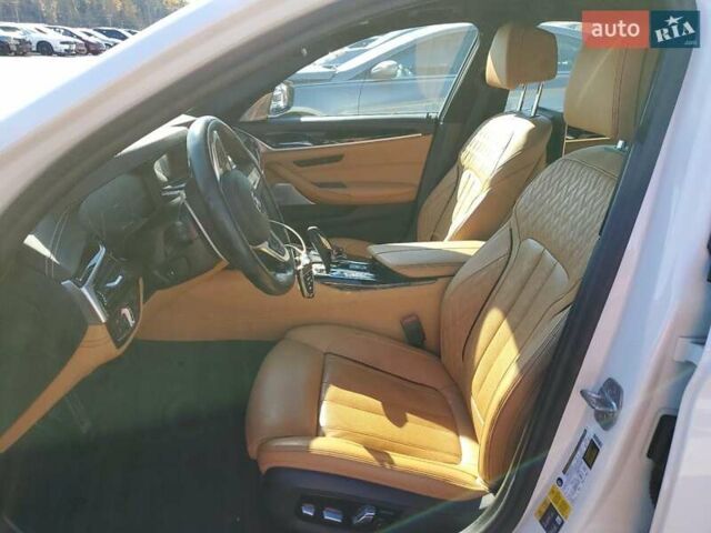 Белый БМВ 5 Серия, объемом двигателя 4.39 л и пробегом 64 тыс. км за 12500 $, фото 6 на Automoto.ua