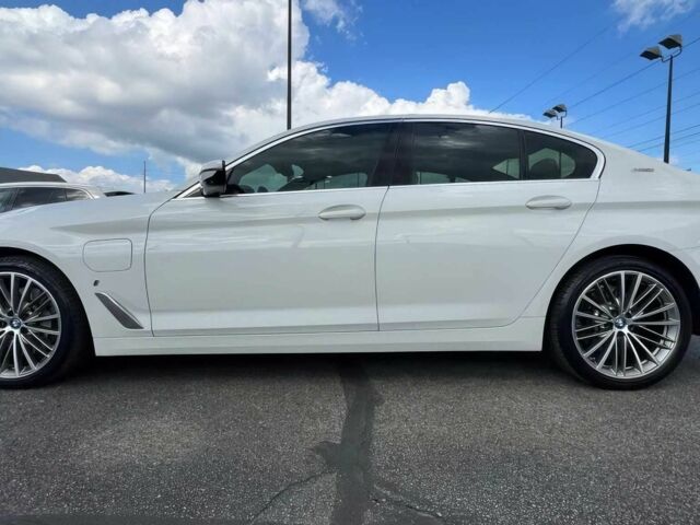 Белый БМВ 5 Серия, объемом двигателя 2 л и пробегом 40 тыс. км за 24200 $, фото 3 на Automoto.ua