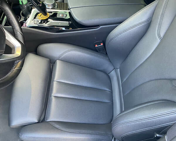 Білий БМВ 5 Серія, об'ємом двигуна 2 л та пробігом 72 тис. км за 28000 $, фото 9 на Automoto.ua