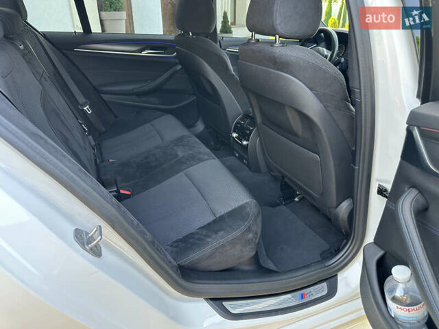 БМВ 5 Серия 2020 в Ивано-Франковске на Automoto.ua Белый БМВ 5 Серия, объемом двигателя 2 л и пробегом 174 тыс. км за 36750 $, фото 65 на Automoto.ua