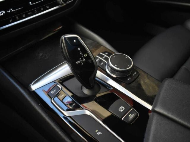 Белый БМВ 5 Серия, объемом двигателя 2 л и пробегом 39 тыс. км за 14800 $, фото 11 на Automoto.ua