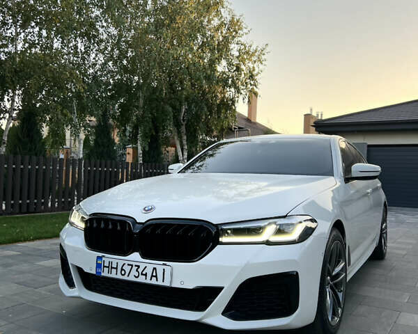 Белый БМВ 5 Серия, объемом двигателя 2 л и пробегом 65 тыс. км за 32500 $, фото 9 на Automoto.ua