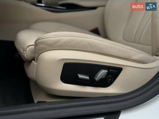 Білий БМВ 5 Серія, об'ємом двигуна 3 л та пробігом 111 тис. км за 39000 $, фото 12 на Automoto.ua