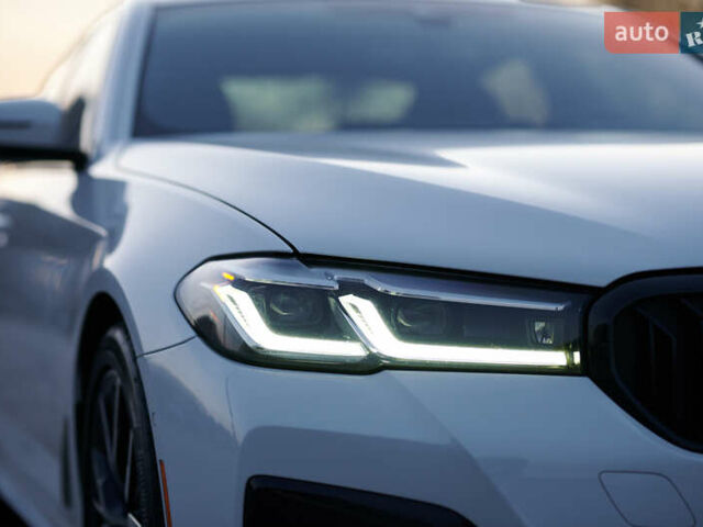 Белый БМВ 5 Серия, объемом двигателя 2 л и пробегом 91 тыс. км за 38000 $, фото 4 на Automoto.ua