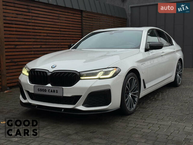 Белый БМВ 5 Серия, объемом двигателя 2 л и пробегом 105 тыс. км за 37000 $, фото 2 на Automoto.ua