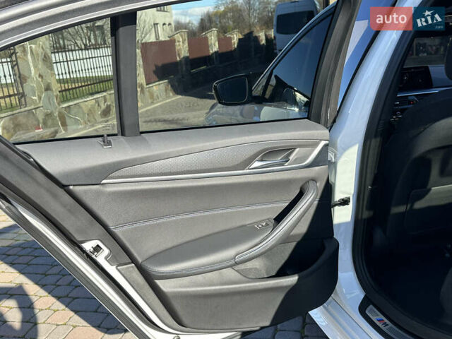 Белый БМВ 5 Серия, объемом двигателя 2 л и пробегом 175 тыс. км за 38500 $, фото 73 на Automoto.ua