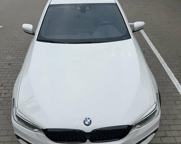 Белый БМВ 5 Серия, объемом двигателя 3 л и пробегом 85 тыс. км за 30000 $, фото 7 на Automoto.ua