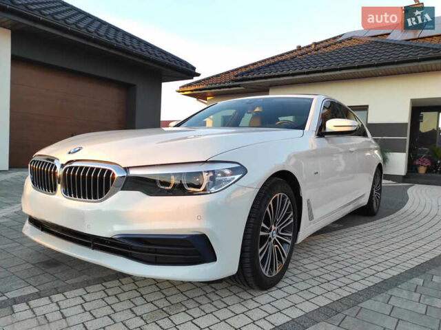 Белый БМВ 5 Серия, объемом двигателя 3 л и пробегом 71 тыс. км за 39000 $, фото 2 на Automoto.ua