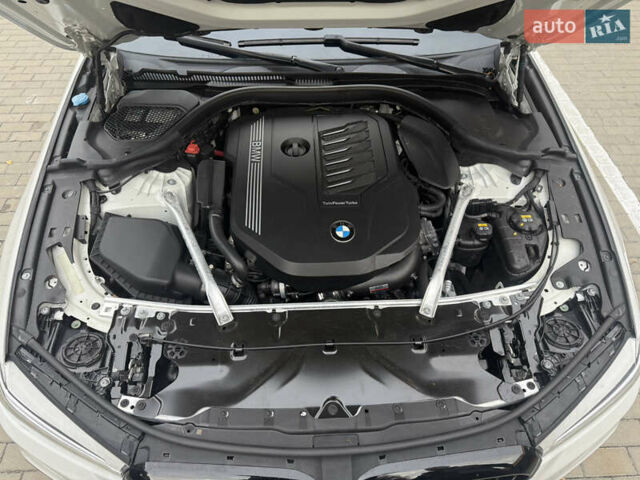 Белый БМВ 5 Серия, объемом двигателя 3 л и пробегом 85 тыс. км за 30000 $, фото 22 на Automoto.ua