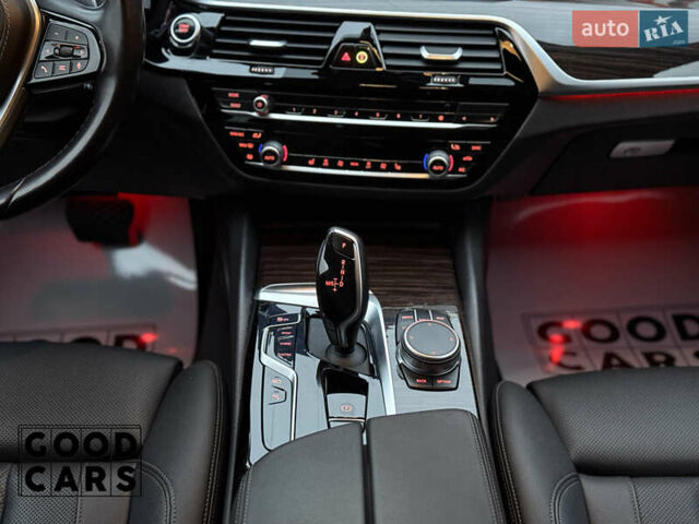 Белый БМВ 5 Серия, объемом двигателя 2 л и пробегом 105 тыс. км за 37000 $, фото 32 на Automoto.ua