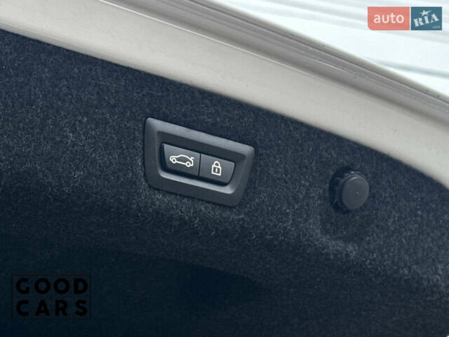 Білий БМВ 5 Серія, об'ємом двигуна 2 л та пробігом 67 тис. км за 33000 $, фото 16 на Automoto.ua