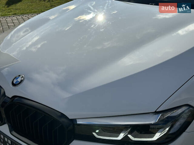 Белый БМВ 5 Серия, объемом двигателя 2 л и пробегом 175 тыс. км за 38500 $, фото 19 на Automoto.ua