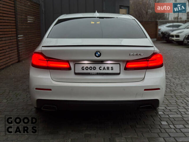 Белый БМВ 5 Серия, объемом двигателя 2 л и пробегом 105 тыс. км за 37000 $, фото 5 на Automoto.ua