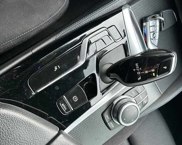 Белый БМВ 5 Серия, объемом двигателя 2 л и пробегом 175 тыс. км за 37650 $, фото 60 на Automoto.ua